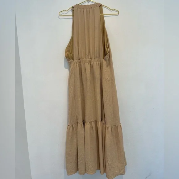 Maggy London Women’s Halter Neck Midi Dress Size. 10 - Picture 6 of 7